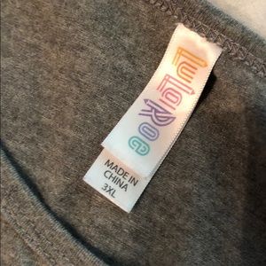 LuLaRoe Tops - LuLaRoe Perfect T LuLaRoe Tops - LuLaRoe Perfect T